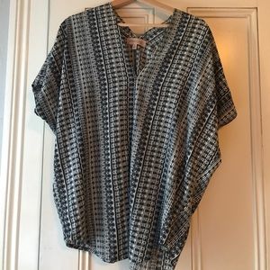 Only worn once short sleeve blouse
